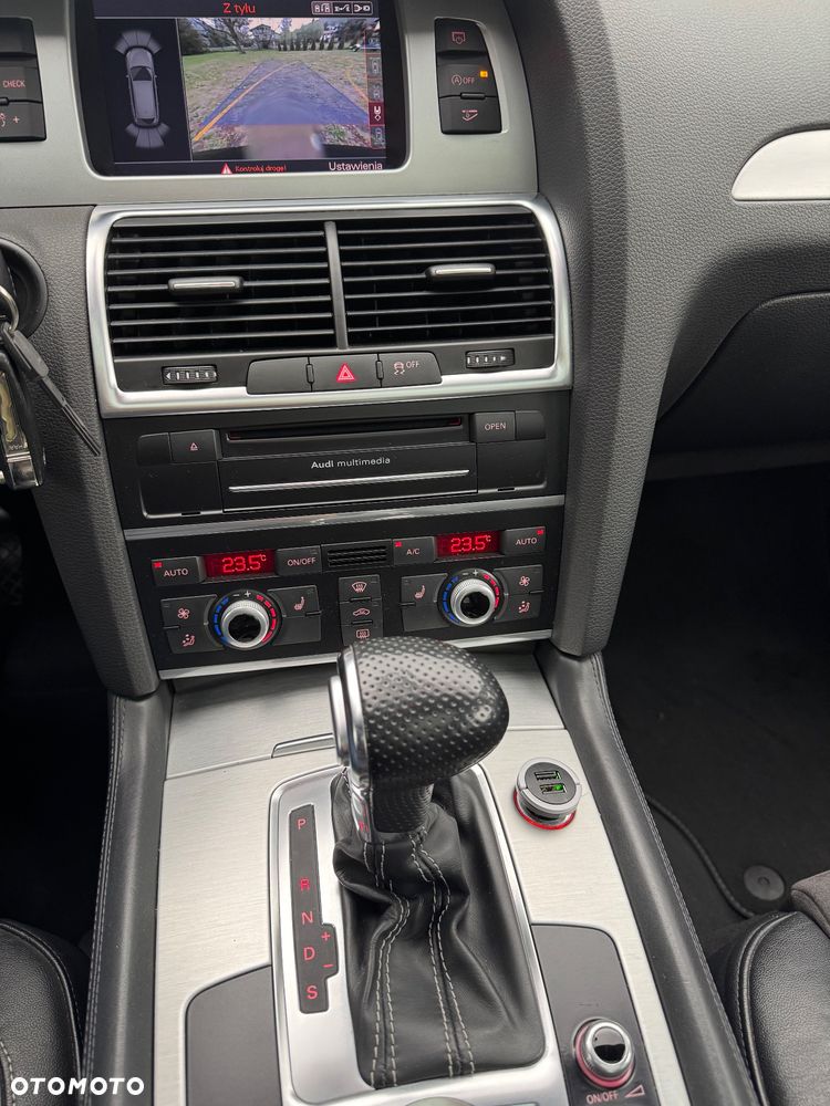 Audi Q7 3.0 TDI DPF Quattro Tiptronic - 24