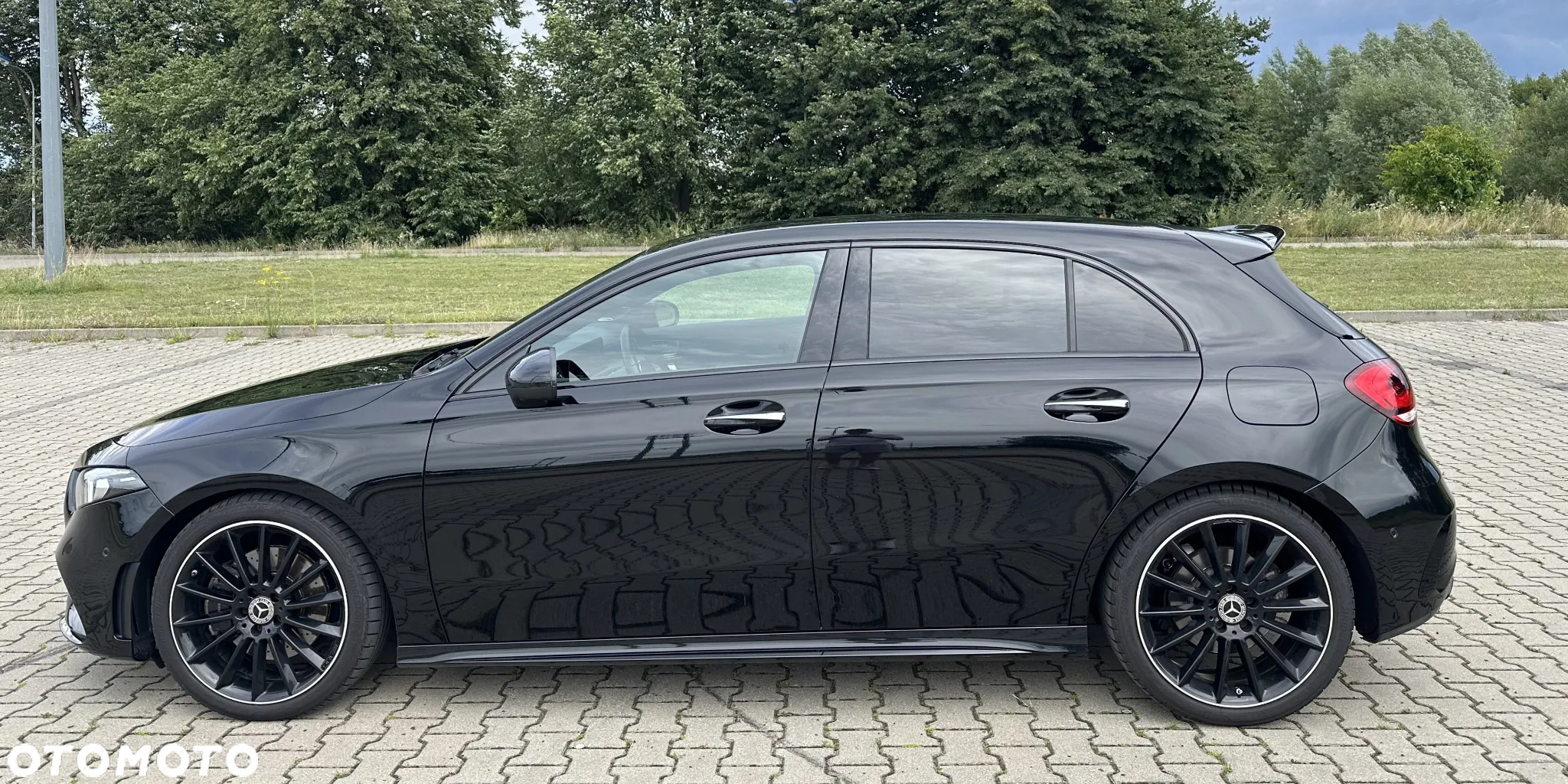 Mercedes-Benz Klasa A 220 d 4-Matic AMG Line 8G-DCT - 2