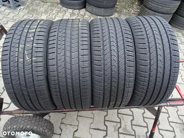 235/40/R18 95Y Vredestein Quatrac - 1