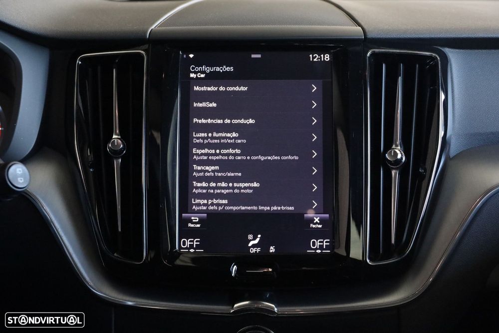 Volvo XC 60 2.0 D4 Momentum Geartronic - 23