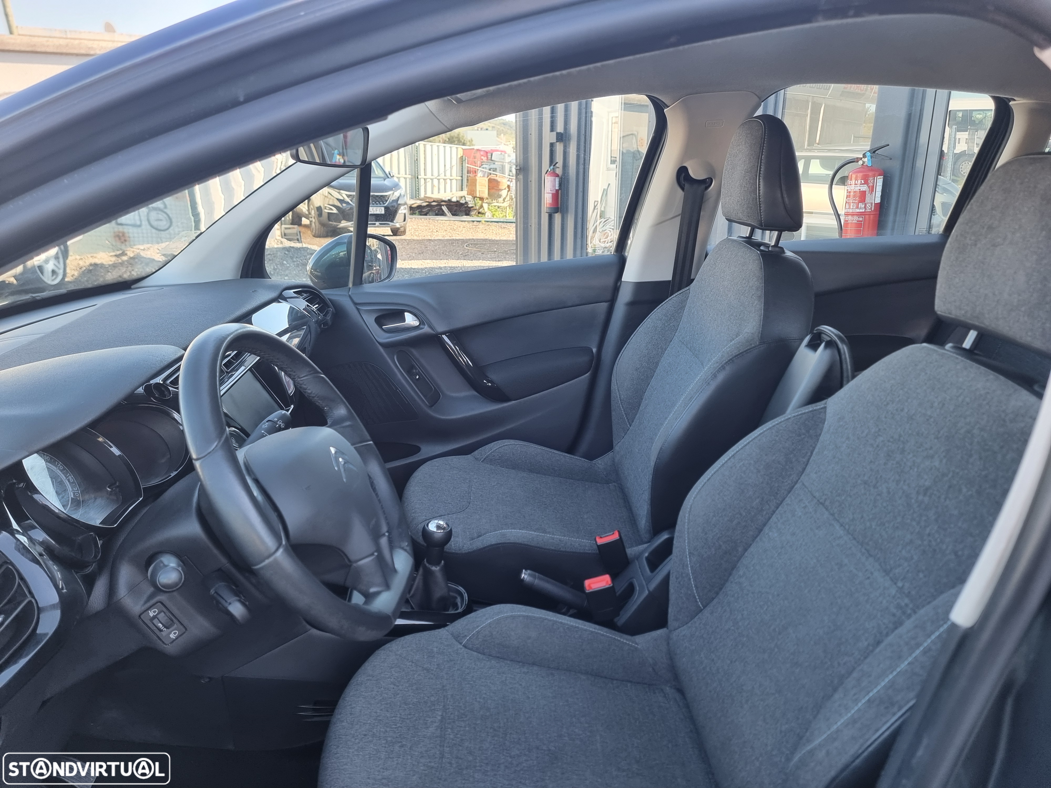 Citroën C3 1.2 PureTech Collection - 16