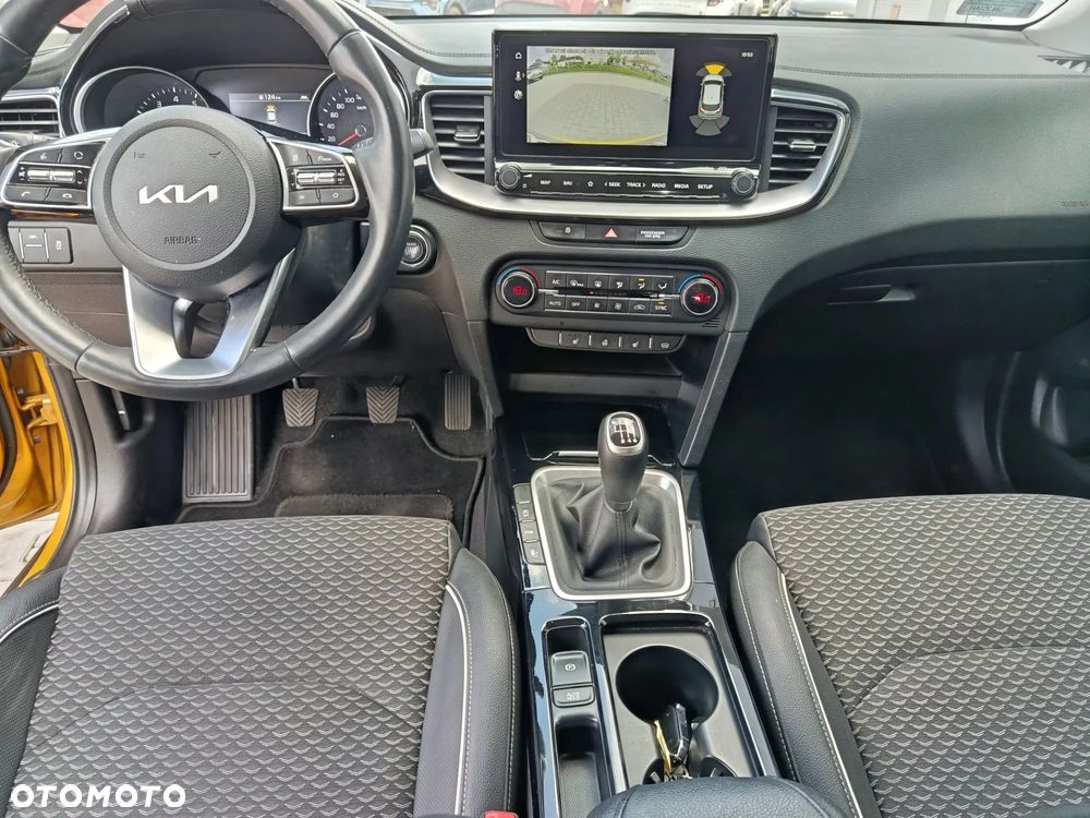 Kia XCeed 1.5 T-GDI L Business Line - 12