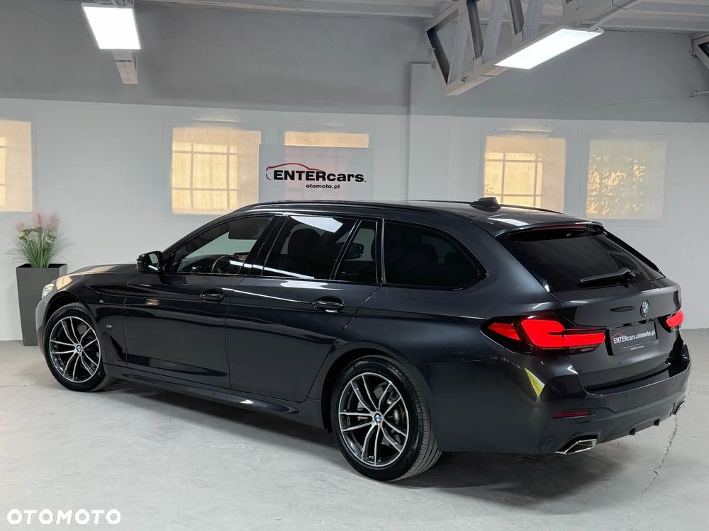 BMW Seria 5 520d M Sport Edition - 6