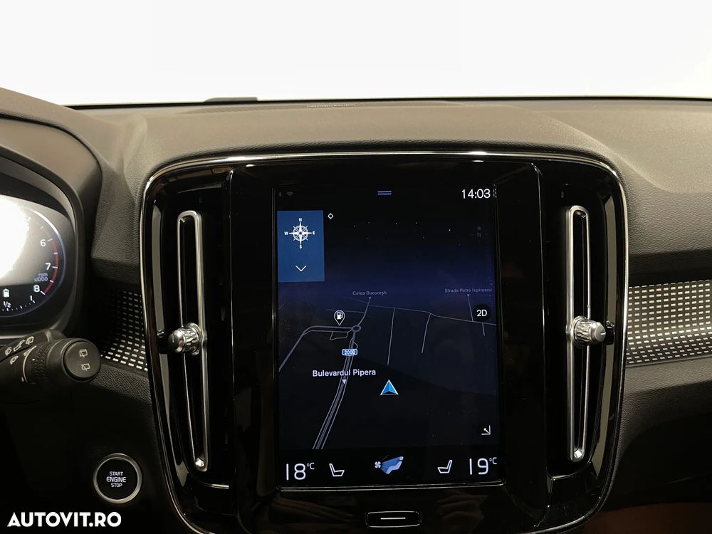 Volvo XC 40 B4 AT8 AWD Mild Hybrid R-Design - 15
