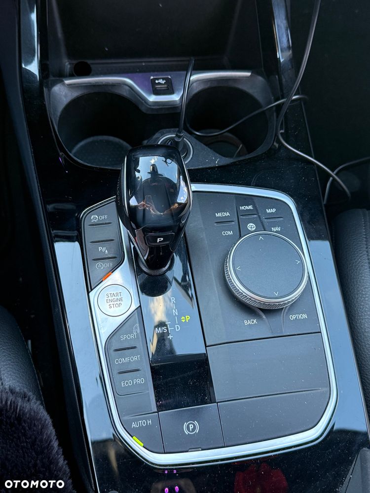 BMW Seria 2 216d Sport Line - 17