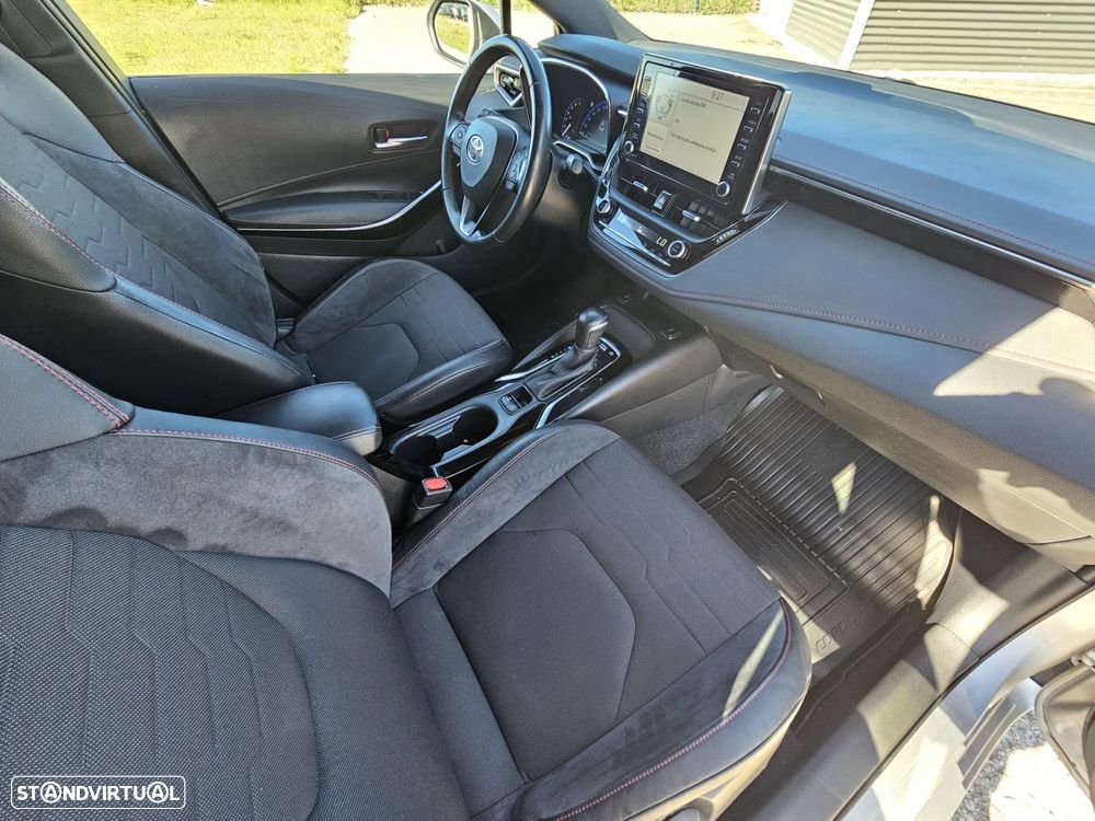 Toyota Corolla 1.8 Hybrid Exclusive - 26