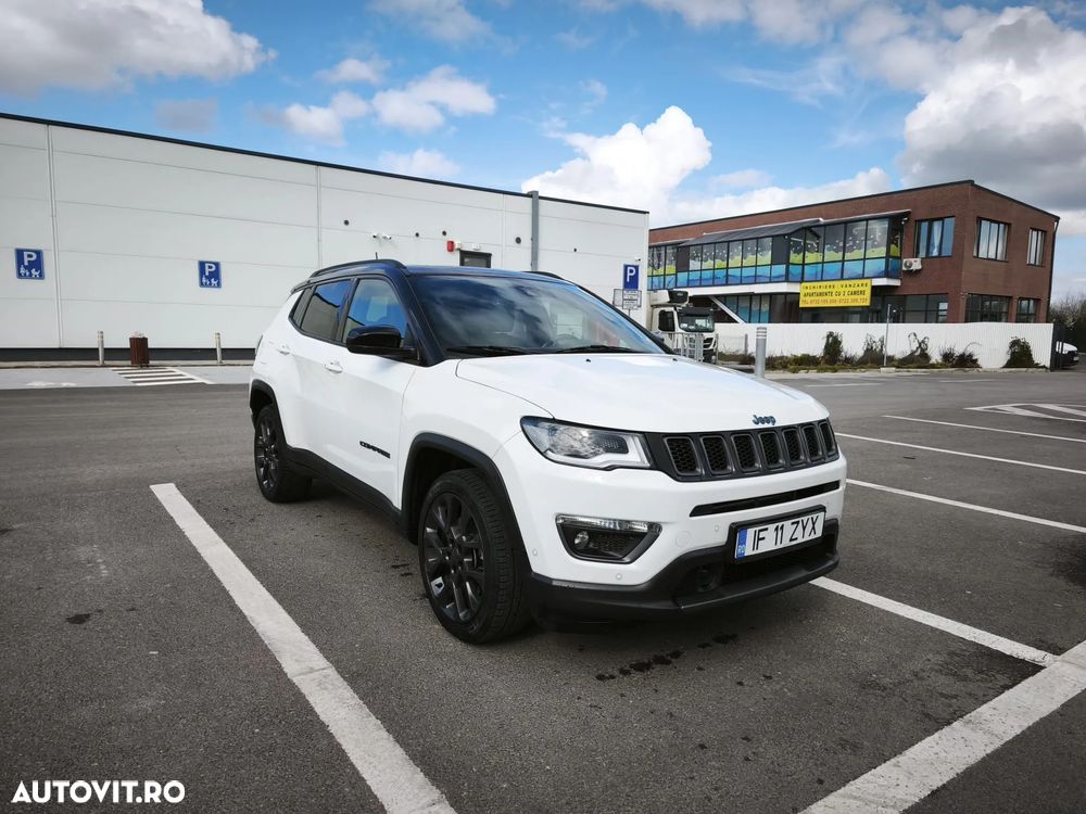 Jeep Compass - 1
