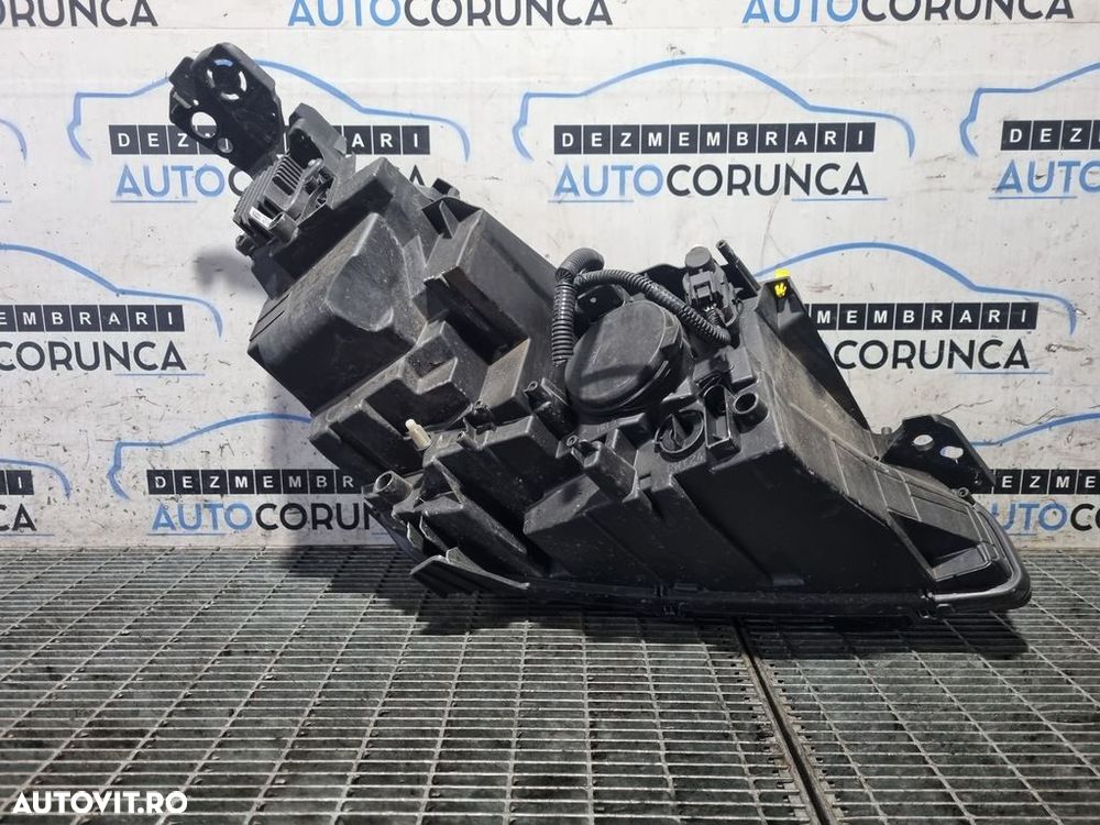 Far Stanga Peugeot 3008 II 2016 - 2020 SUV 4 Usi (1316) Fara xenon .P900851163276 - 4
