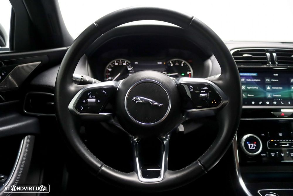 Jaguar XE D180 Aut. R-Dynamic S - 17