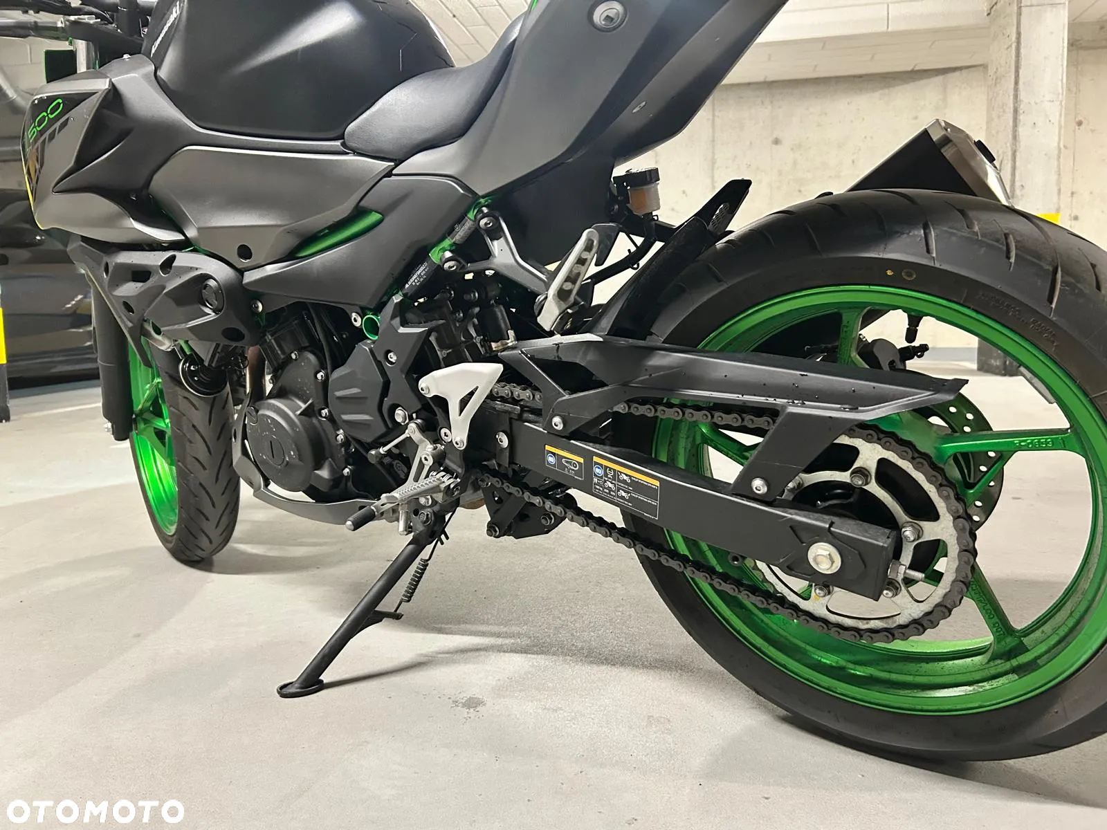 Kawasaki Z - 8
