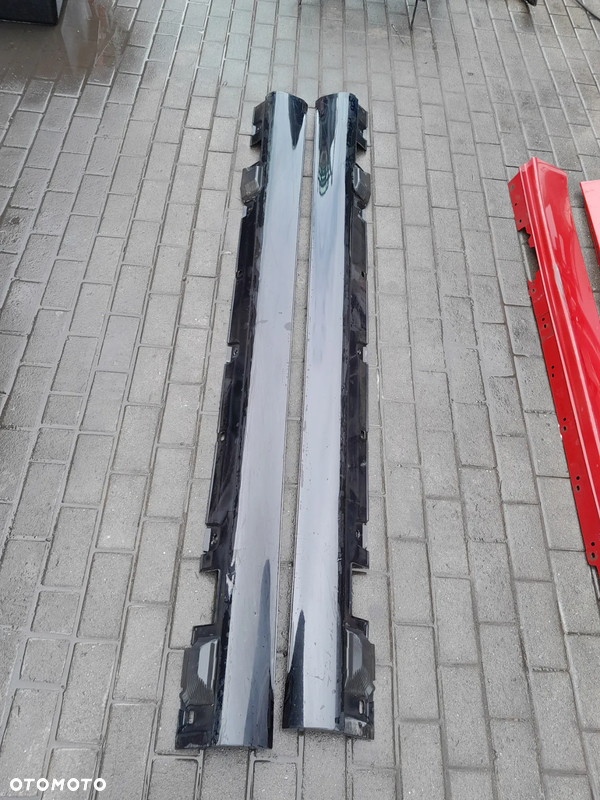 MERCEDES E-KLASA E213 NAKŁADKI LISTWY PROGOWE KOMPLET A2136900940