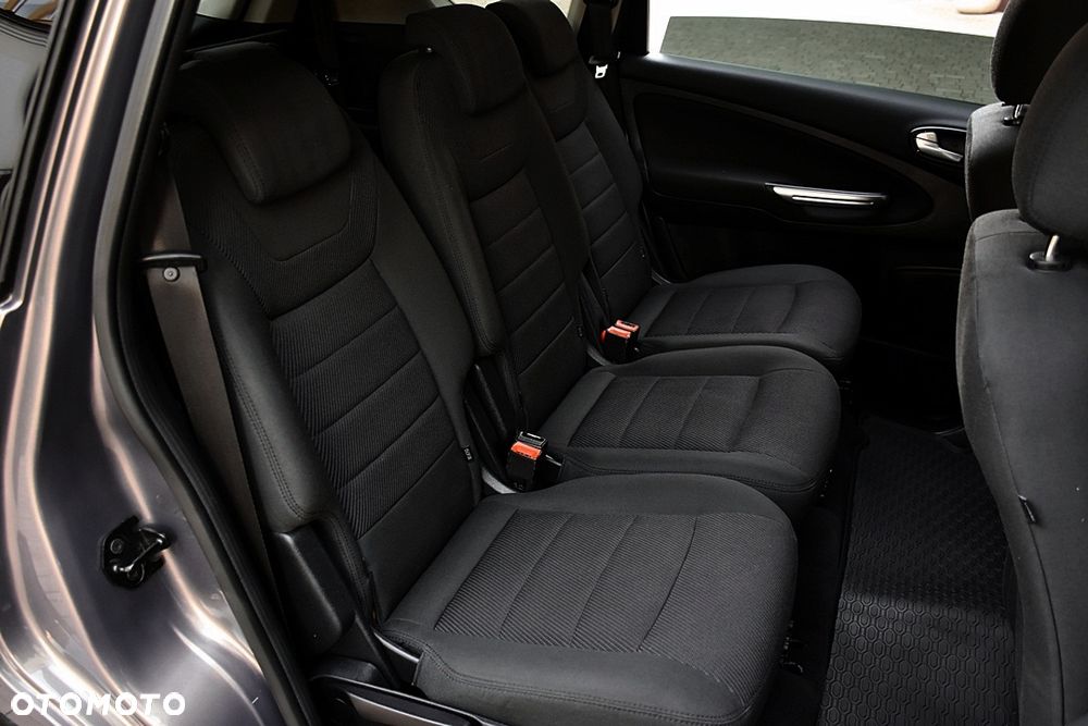 Ford S-Max 2.0 TDCi DPF Titanium - 38