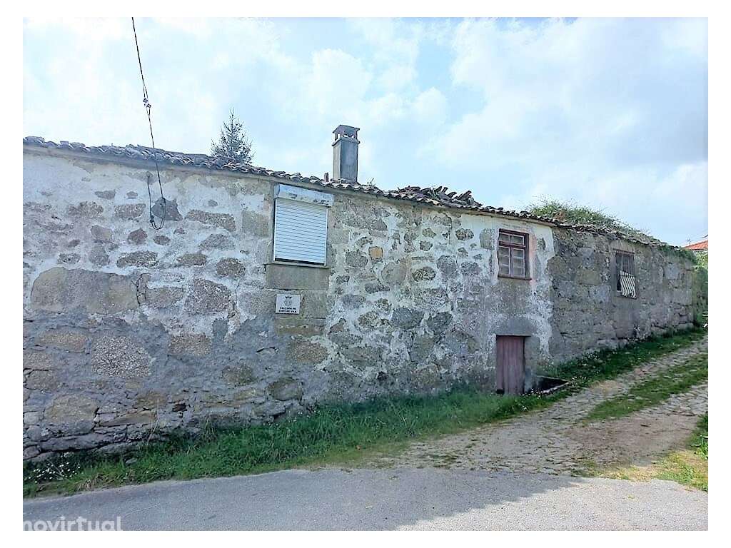 Casa antiga em pedra para restauro em Padornelo - Grande imagem: 5/13
