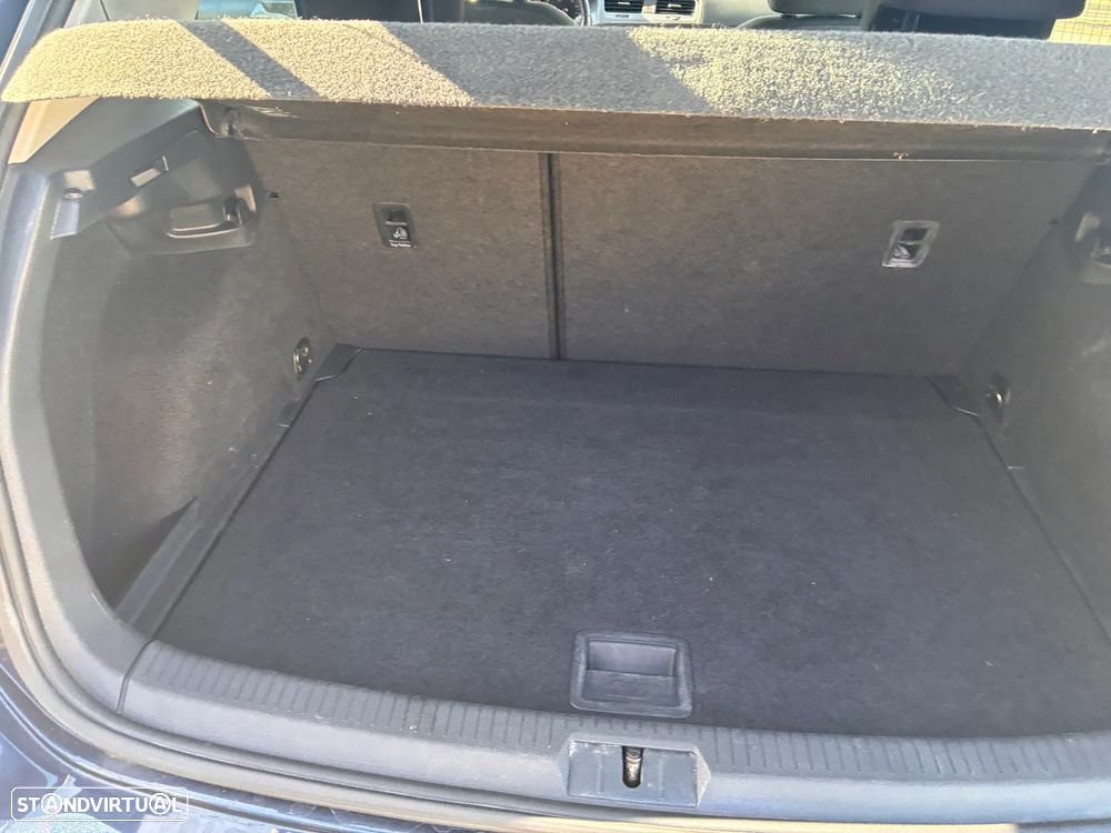 VW Golf - 6
