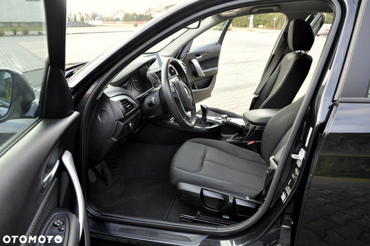 BMW Seria 1 118i Sport Line - 21