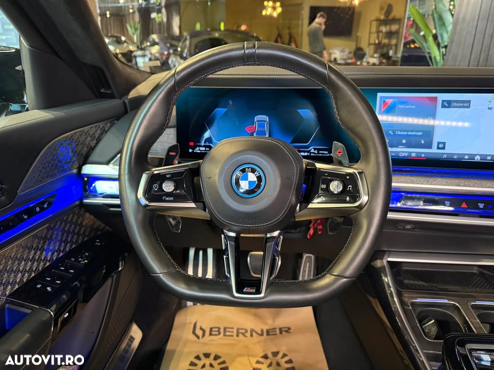 BMW M7 M760e xDrive AT PHEV - 21