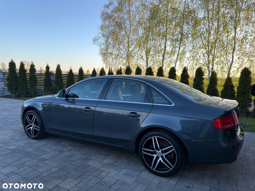 Audi A4 Limousine 1.8 TFSI Limited Edition - 16