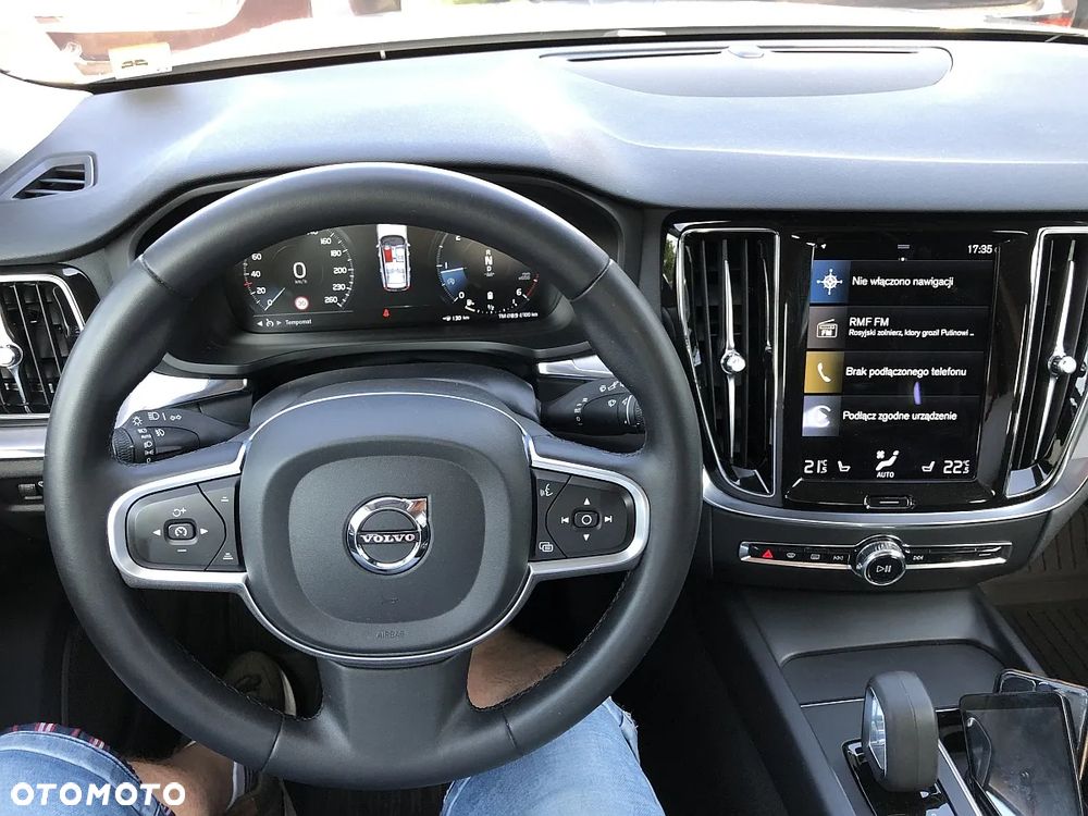 Volvo V60 B4 D Momentum Pro - 30