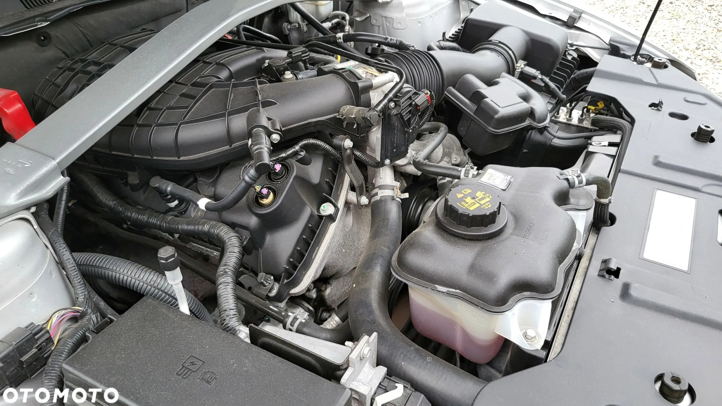 Ford Mustang 3.7 V6 - 25
