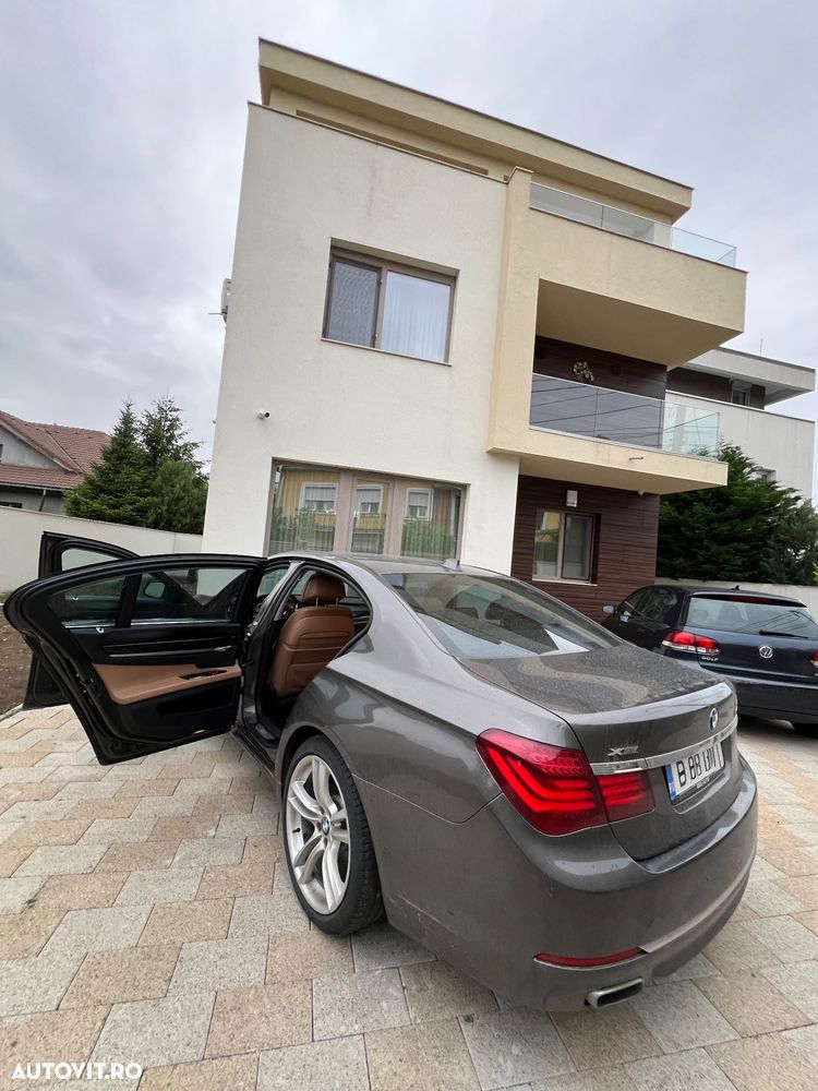 BMW Seria 7 740d xDrive - 4
