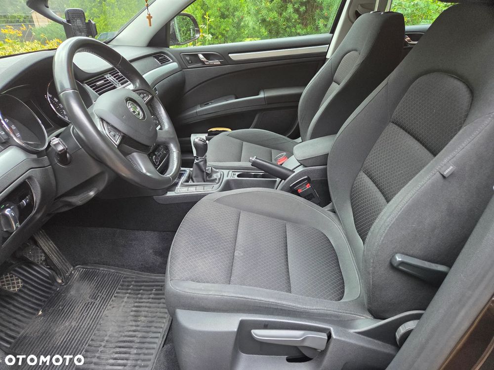 Skoda Superb 2.0 TDI Ambition - 10