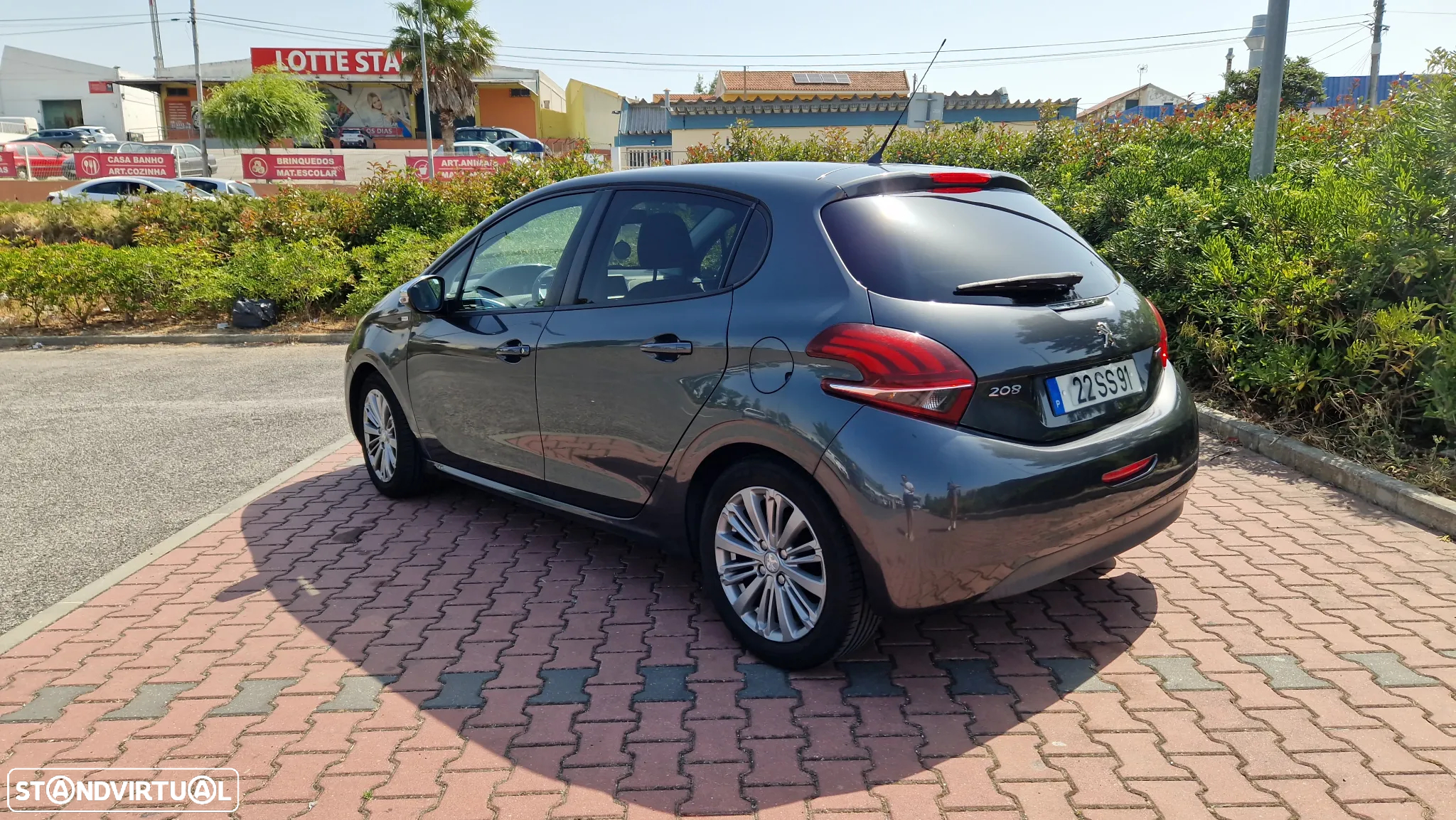 Peugeot 208 1.2 PureTech Style - 6