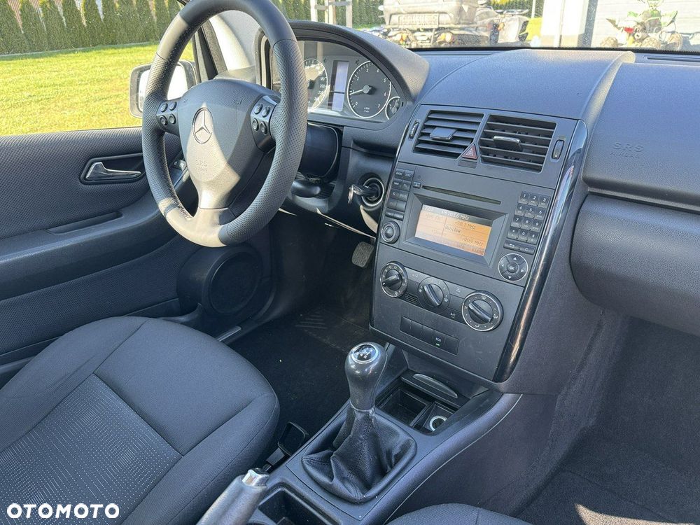 Mercedes-Benz Klasa A 160 Classic BlueEff EU5 - 27