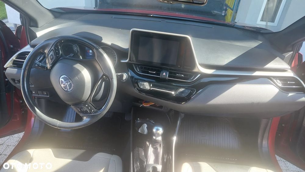 Toyota C-HR - 12