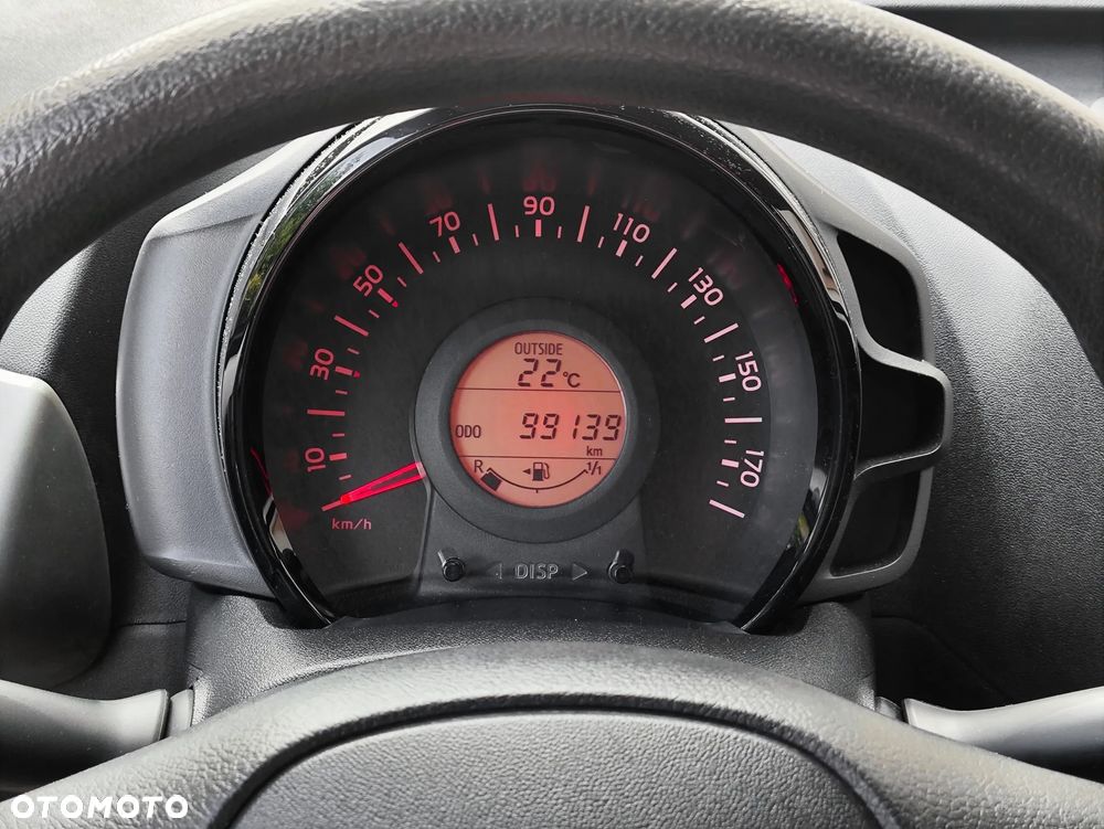 Toyota Aygo x - 23