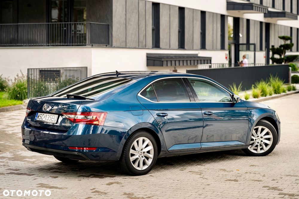 Skoda Superb 1.6 TDI DSG Style - 6