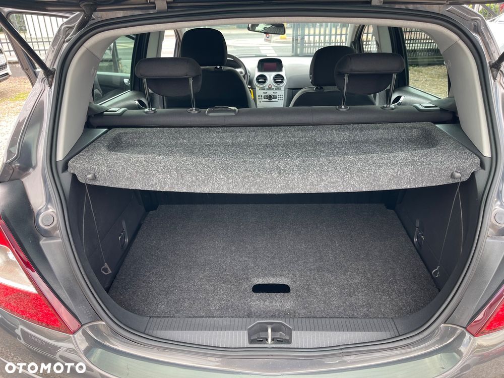 Opel Corsa 1.2 16V Cosmo - 10