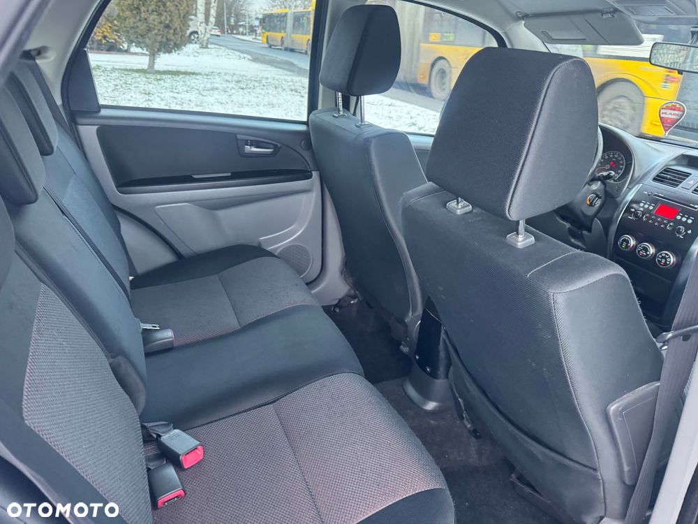 Suzuki SX4 1.6 VVT 4x2 Comfort - 9