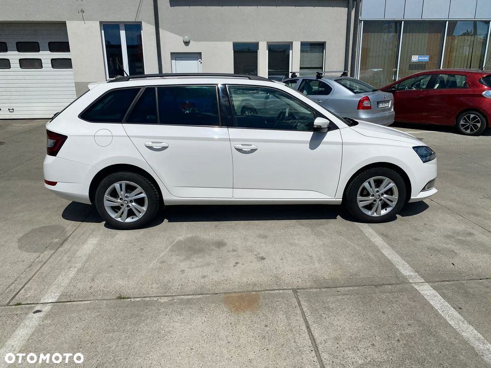 Skoda Fabia 1.0 TSI Ambition Plus - 4