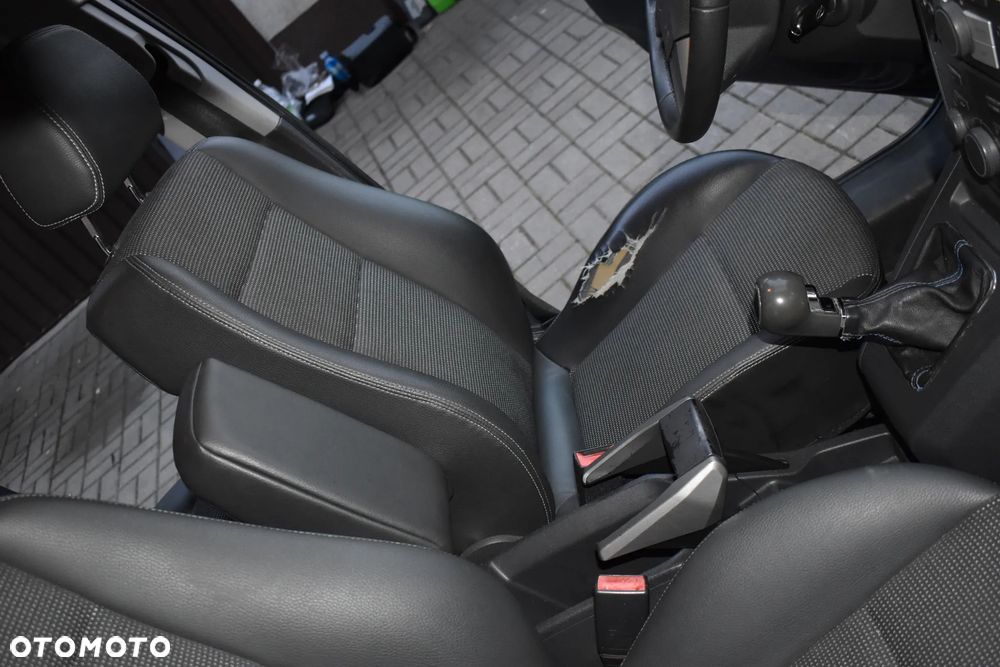 Opel Zafira - 16
