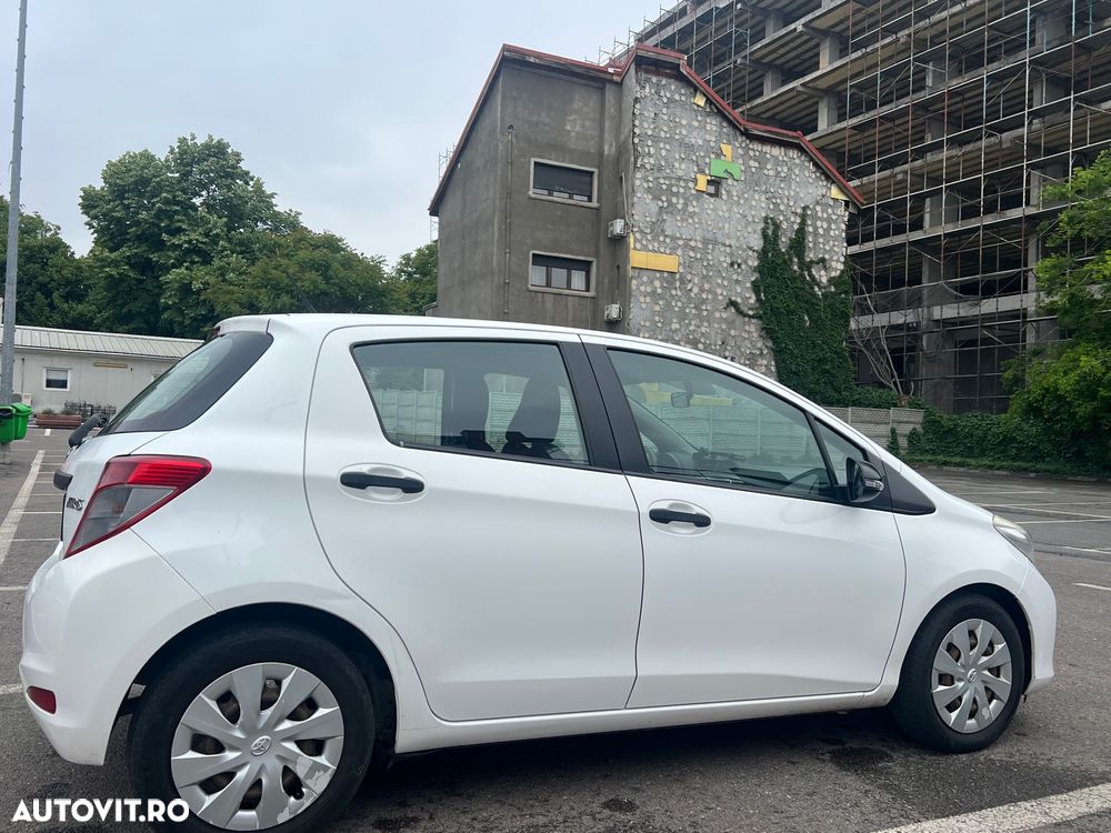 Toyota Yaris - 4