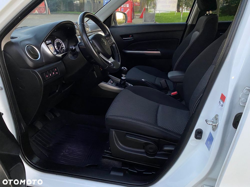 Suzuki Vitara 1.4 Boosterjet Premium 2WD - 6