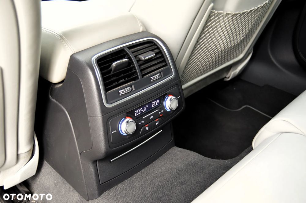 Audi A6 Avant 3.0 TDI quattro S tronic - 14