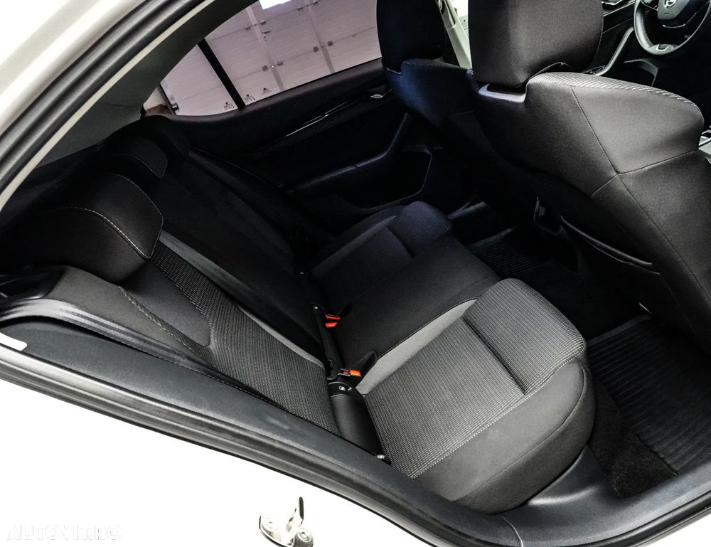 Skoda Octavia 2.0 TDI Style - 16