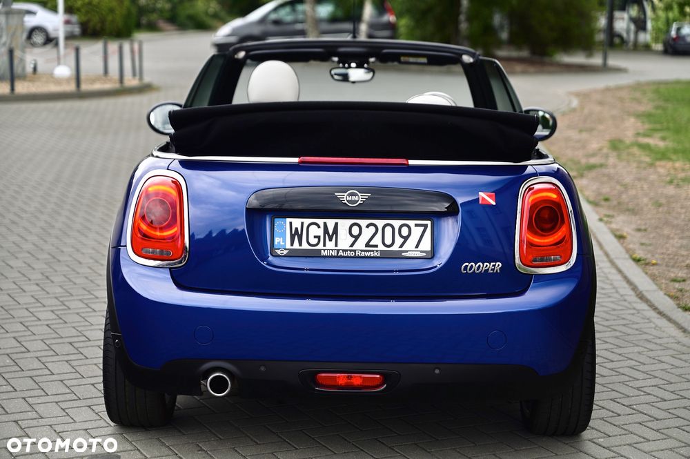 MINI Cooper Sidewalk Edition - 10