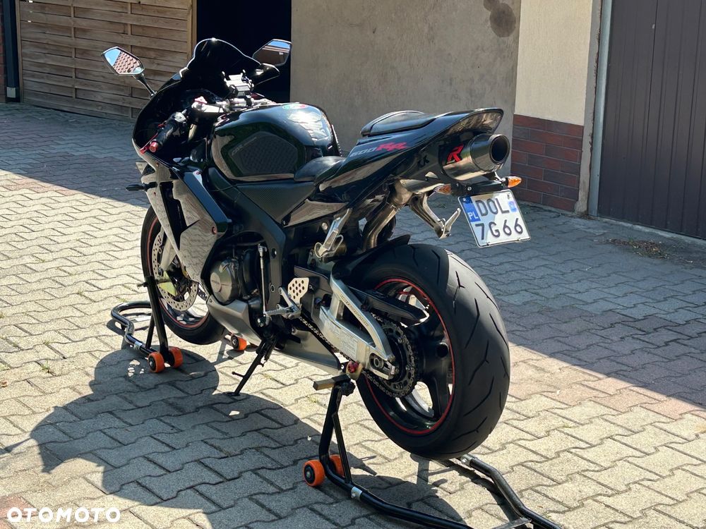 Honda CBR - 3