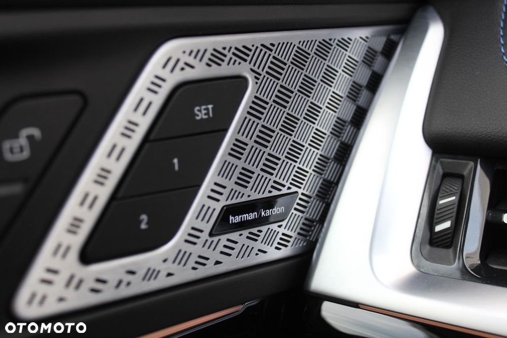 BMW X1 - 12