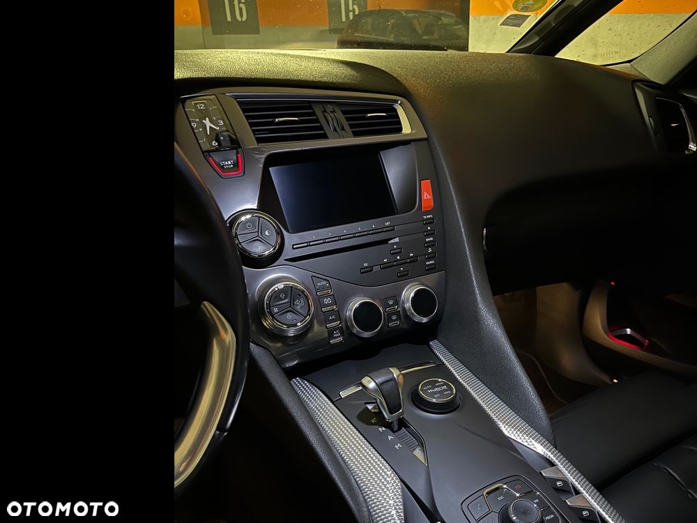 Citroën DS5 Hybrid4 EGS6 SportChic - 25