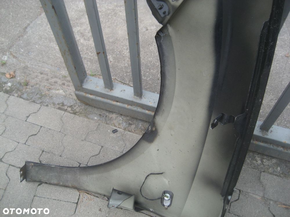 seat altea toledo iii 04-12r błotnik przód prawy kod L59N - 8