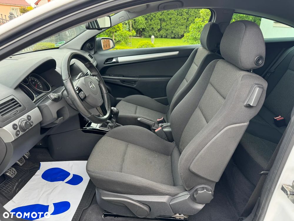 Opel Astra 1.6 Edition 111 Jahre - 22