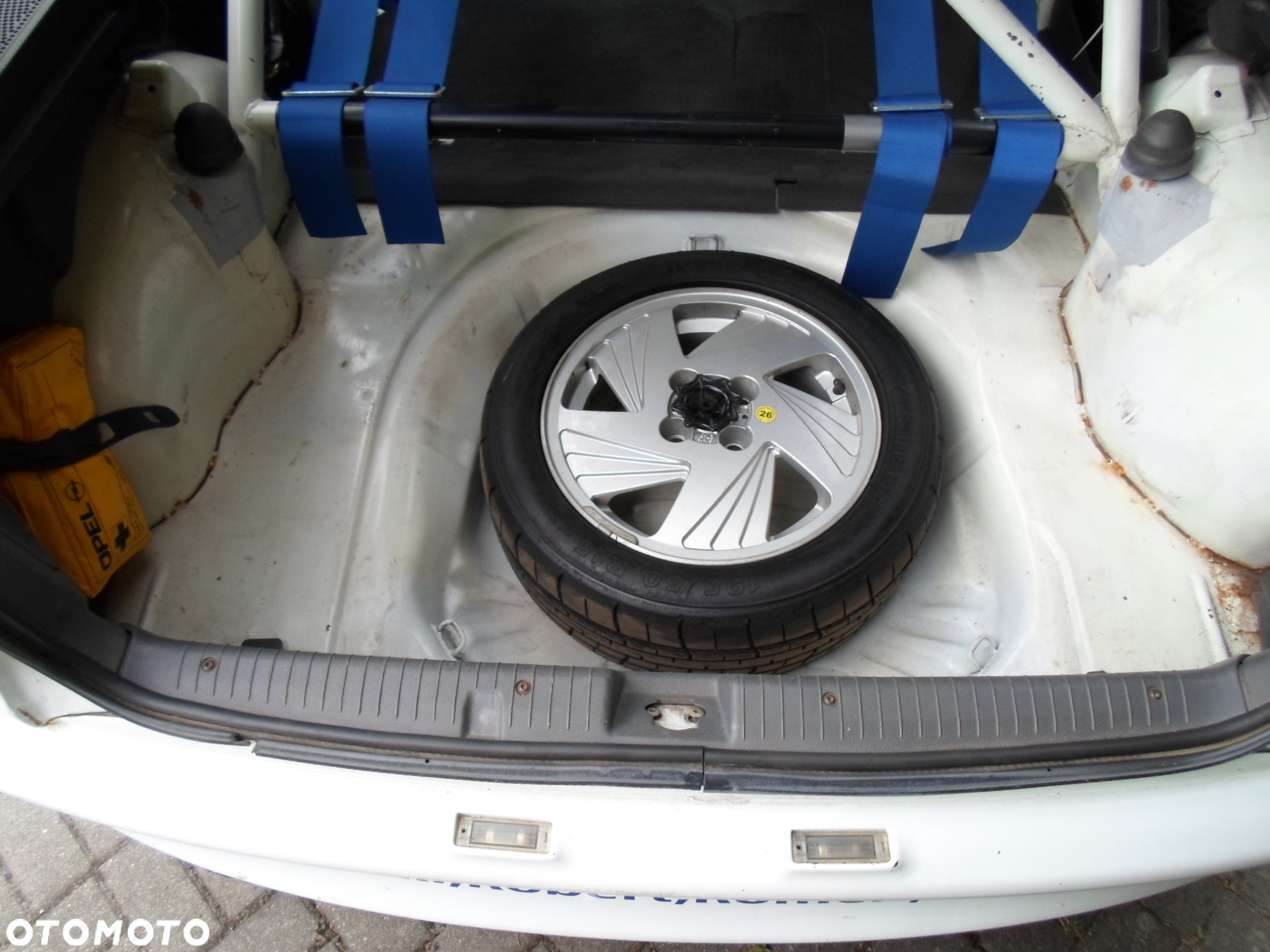 Opel Astra 2.0-16 GSi - 11