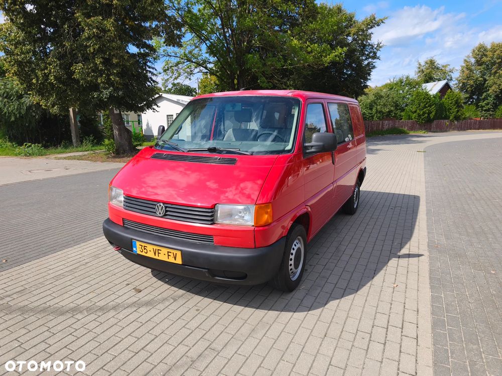 Volkswagen Transporter - 1