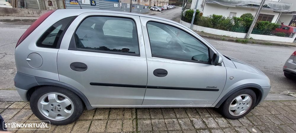 Opel Corsa 1.2 16V City - 4