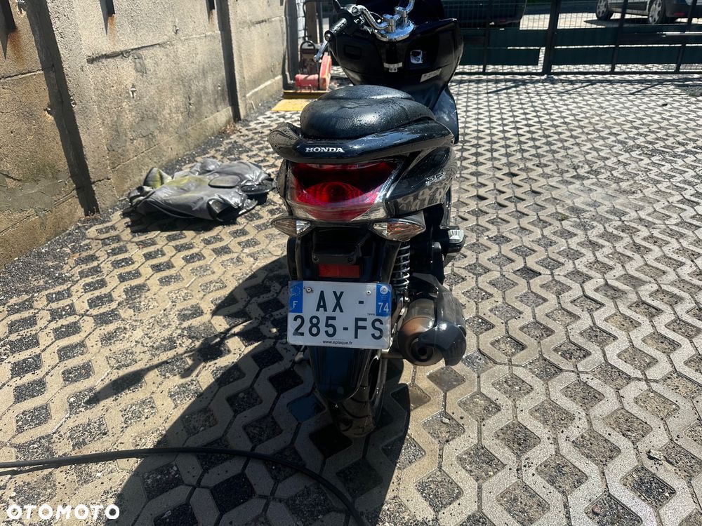 Honda PCX - 5