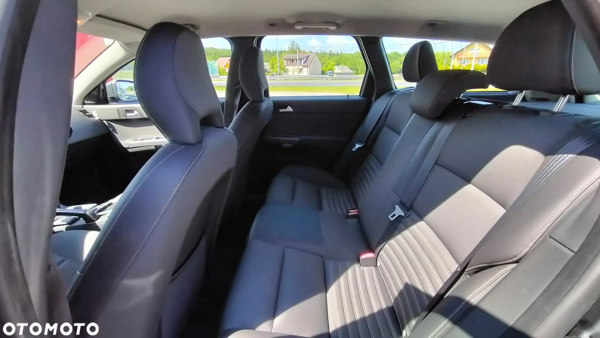 Volvo V50 - 25