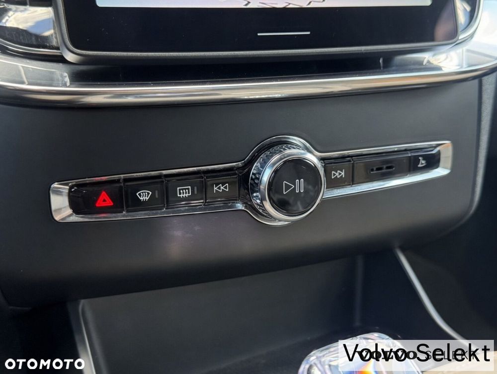 Volvo XC 90 - 23